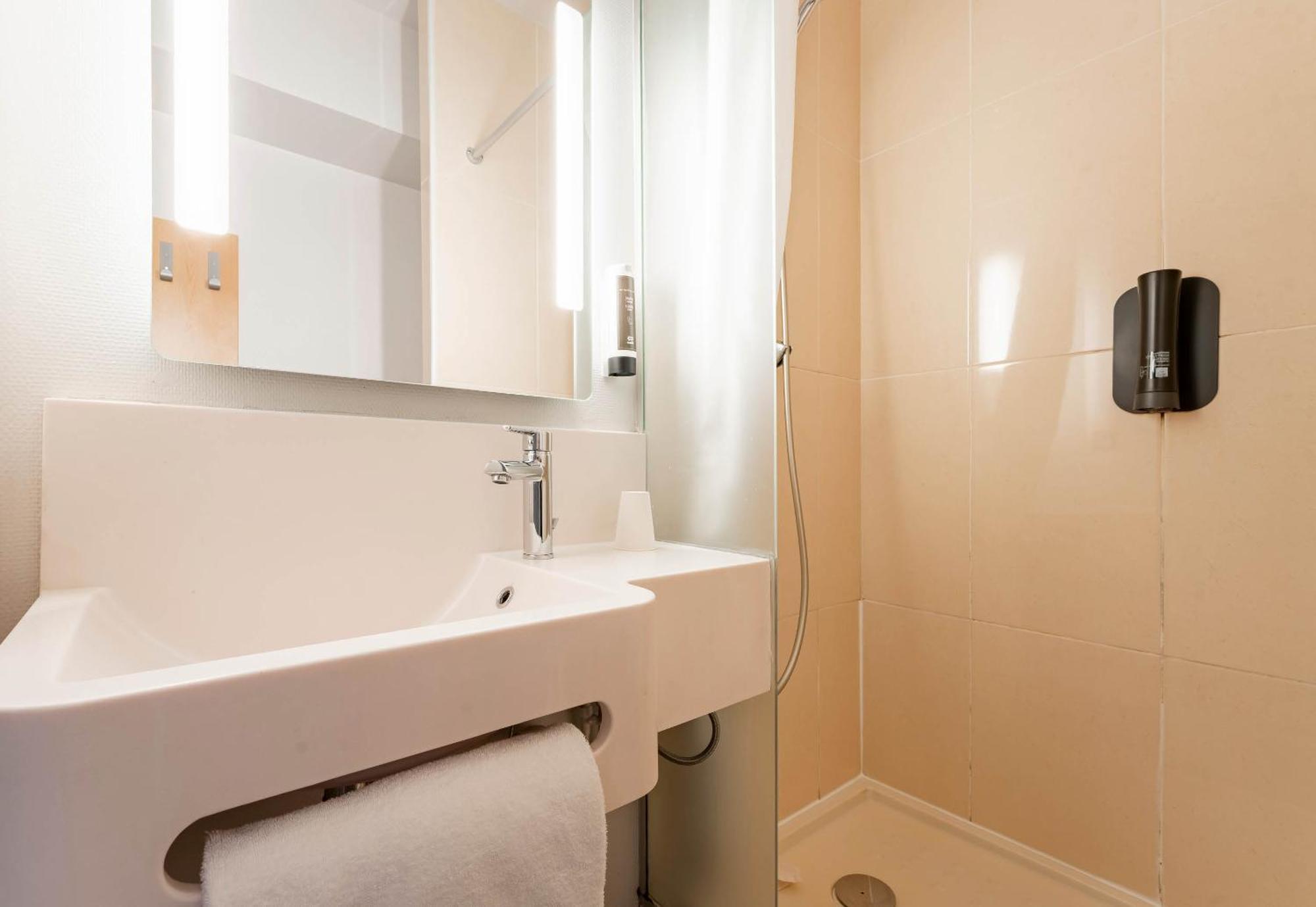 B&B Hotel Valenciennes Marly Marly  エクステリア 写真